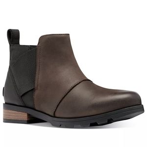Women's Emelie Lug Sole Chelsea Booties blackened brown